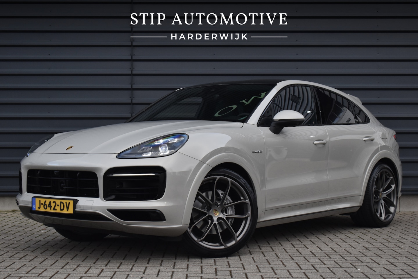 Porsche Cayenne Coupé - 3.0 E-Hybrid 462pk Lightweight Sport Package | Carbon Dak | ACC | 22'' GT Design | Matrix - AutoWereld.nl