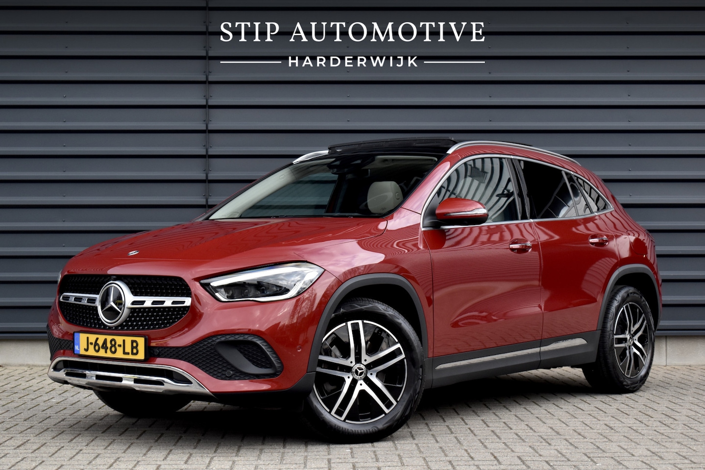 Mercedes-Benz GLA-Klasse - 250 4MATIC 224pk Premium Plus | Panoramadak | ACC | Memory seats | 360 Camera | Head-Up | - AutoWereld.nl