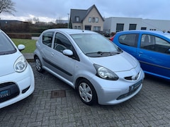 Toyota Aygo - 1.0-12V