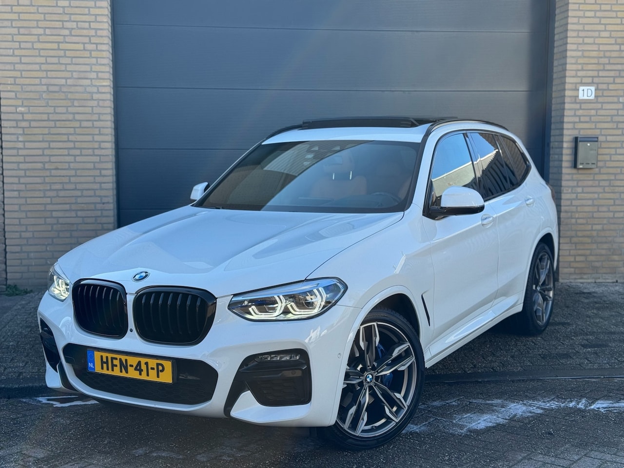 BMW X3 - M40i xDrive High Executive |Pano|LED|HK|360|HUD|livecockpit|LCI backlights - AutoWereld.nl