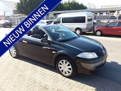 Renault Mégane coupé cabriolet - 2.0-16V Privilège zeer nette megane cabrio