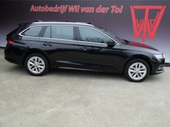 Skoda Octavia Combi - 1.0 TSI BUSINESS | PANORAMA | DIGI DASH | LED | TREKHAAK | DEALER O-H