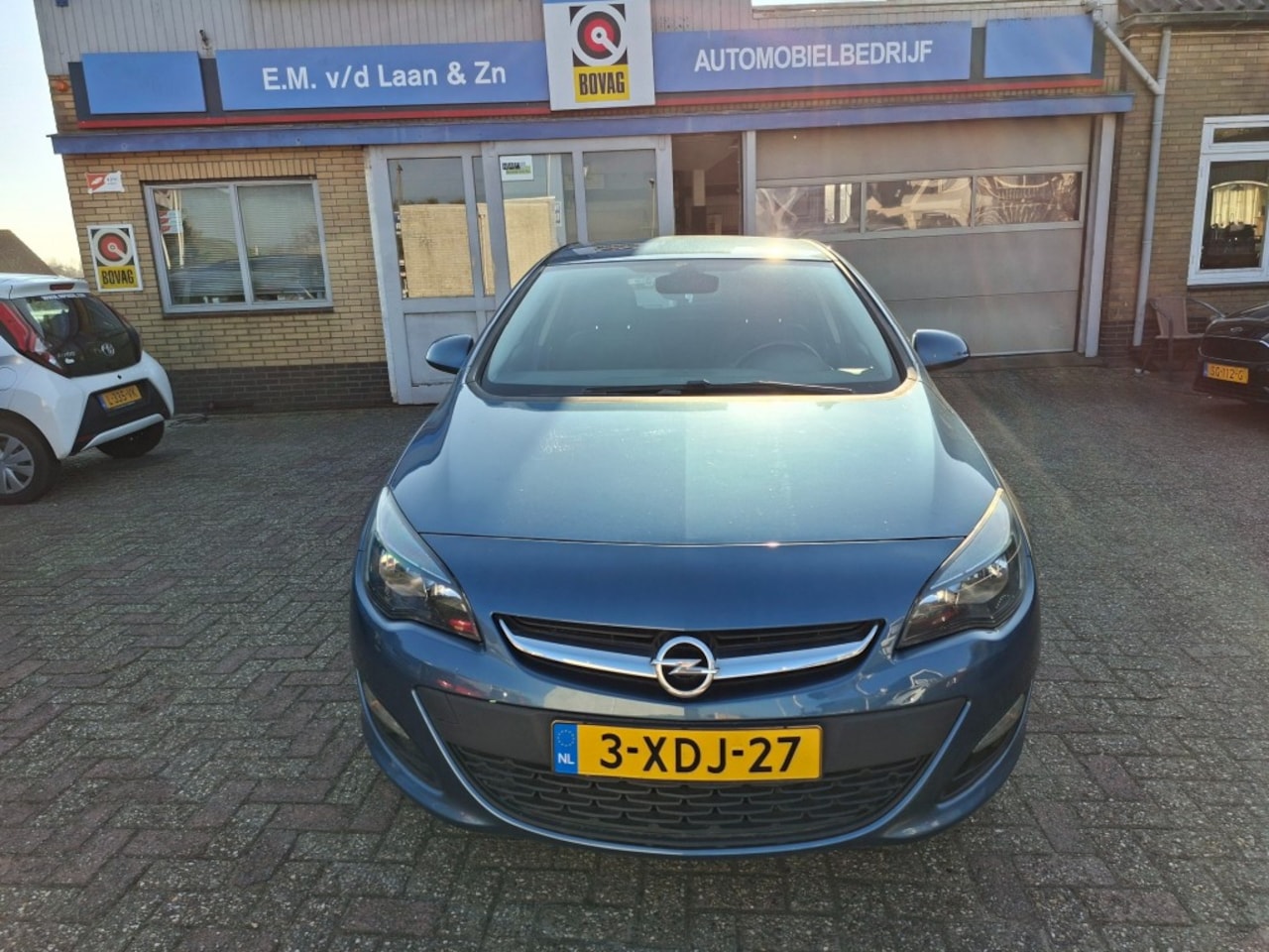 Opel Astra - 1.4 Turbo Business RADIO-CD/CLIMATE/CRUISE/NAVI/ELEC.RAMEN V+A/PDC/TREKHAAK