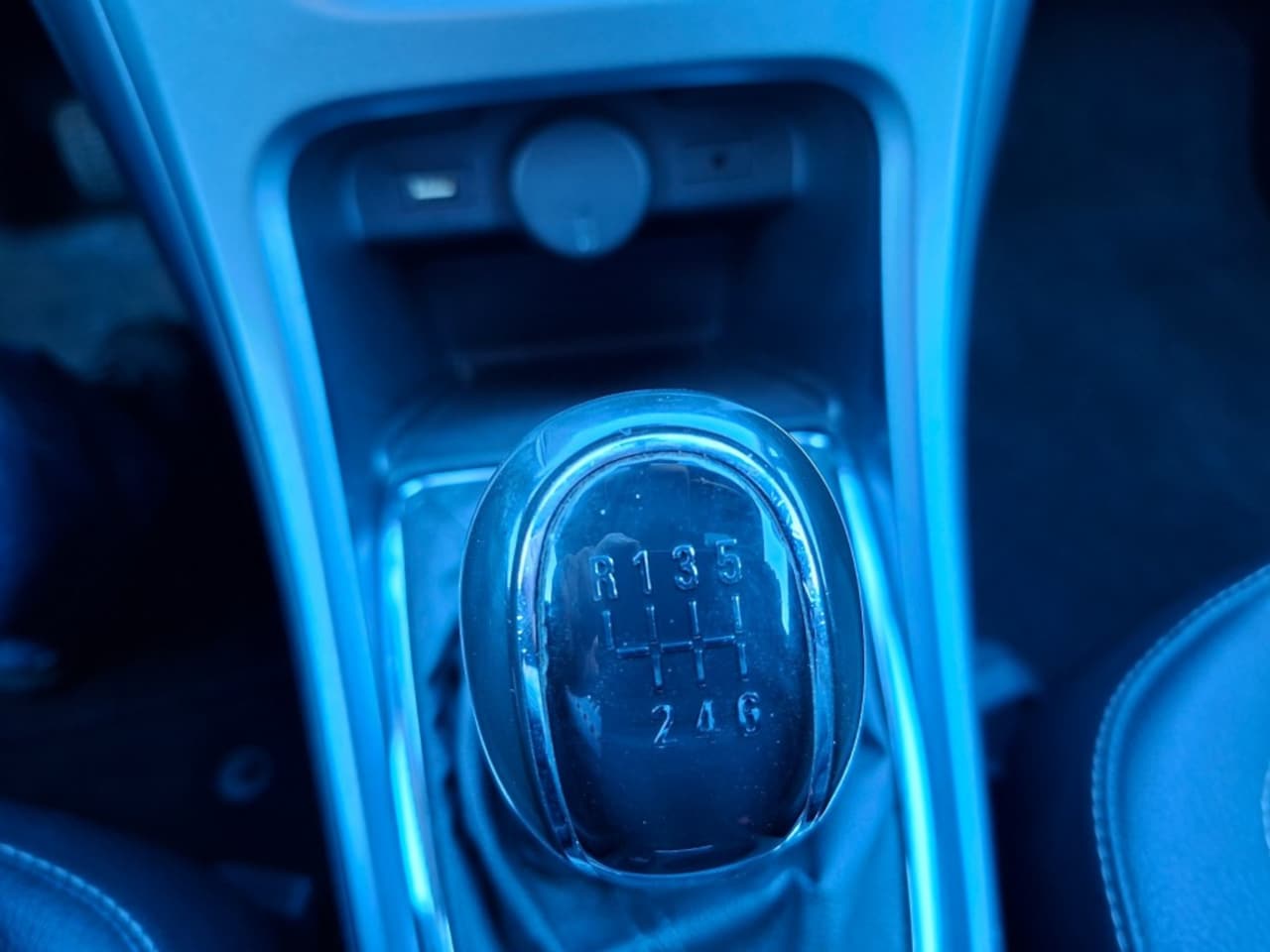 Opel Astra - 1.4 Turbo Business RADIO-CD/CLIMATE/CRUISE/NAVI/ELEC.RAMEN V+A/PDC/TREKHAAK