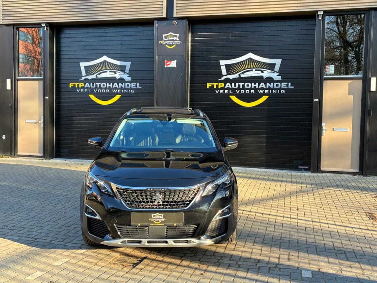 Peugeot 3008 - 1.2 Full Options – Panoramadak & Leer – Distributieriem vervangen! - AutoWereld.nl