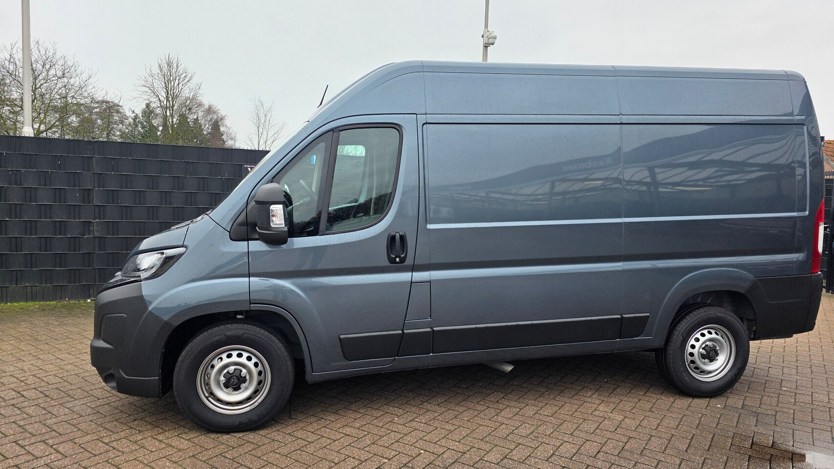 Peugeot Boxer - 2.2 BlueHDi 140 S&S L2H2 3.5t - AutoWereld.nl