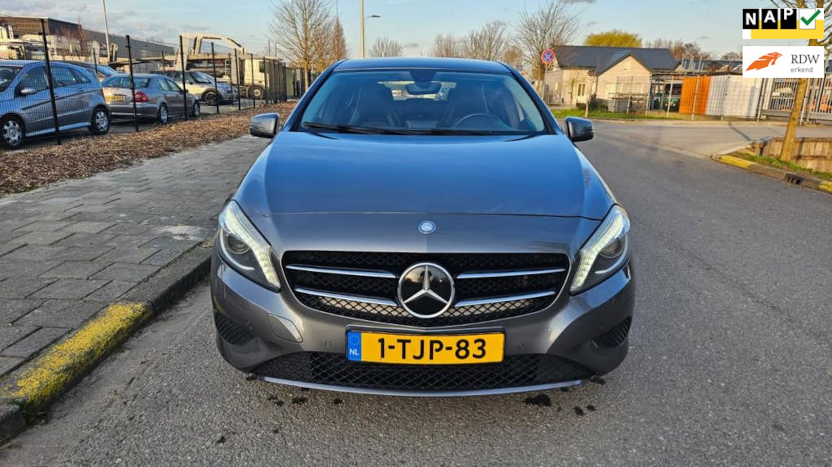 Mercedes-Benz A-klasse - 180 AMG PAKKET | AUTOMAAT | NAP - AutoWereld.nl