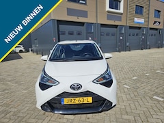 Toyota Aygo - 1.0 VVT-i x-joy