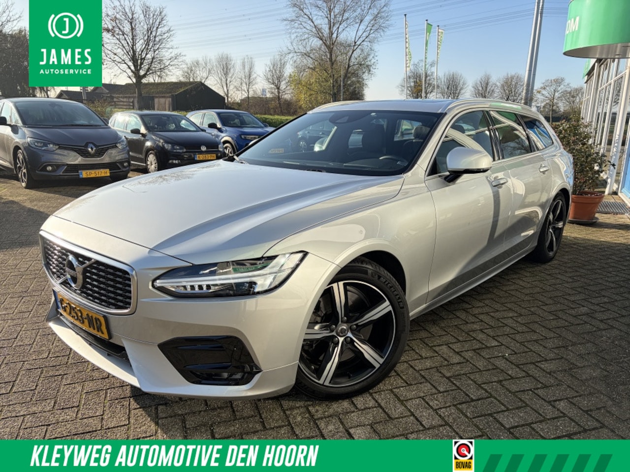 Volvo V90 - 2.0 T4 Business Sp. R-Design, Trekhaak, Pano, Polestar Eng. - AutoWereld.nl
