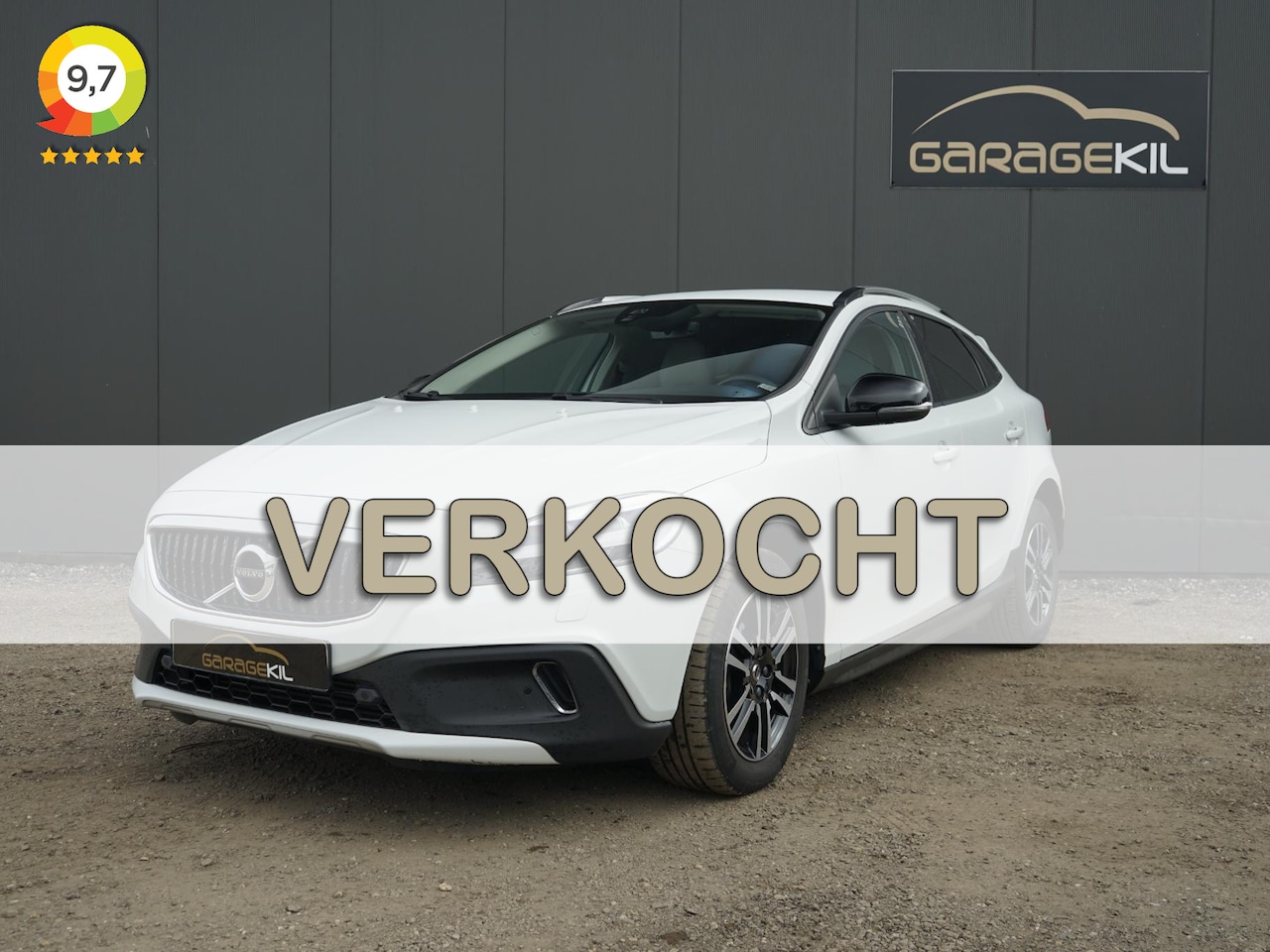 Volvo V40 Cross Country - 1.5 T3 Nordic+ Dealer onderh. / 16'' LM velgen / LED / Trekhaak / PDC voor en achter / - AutoWereld.nl