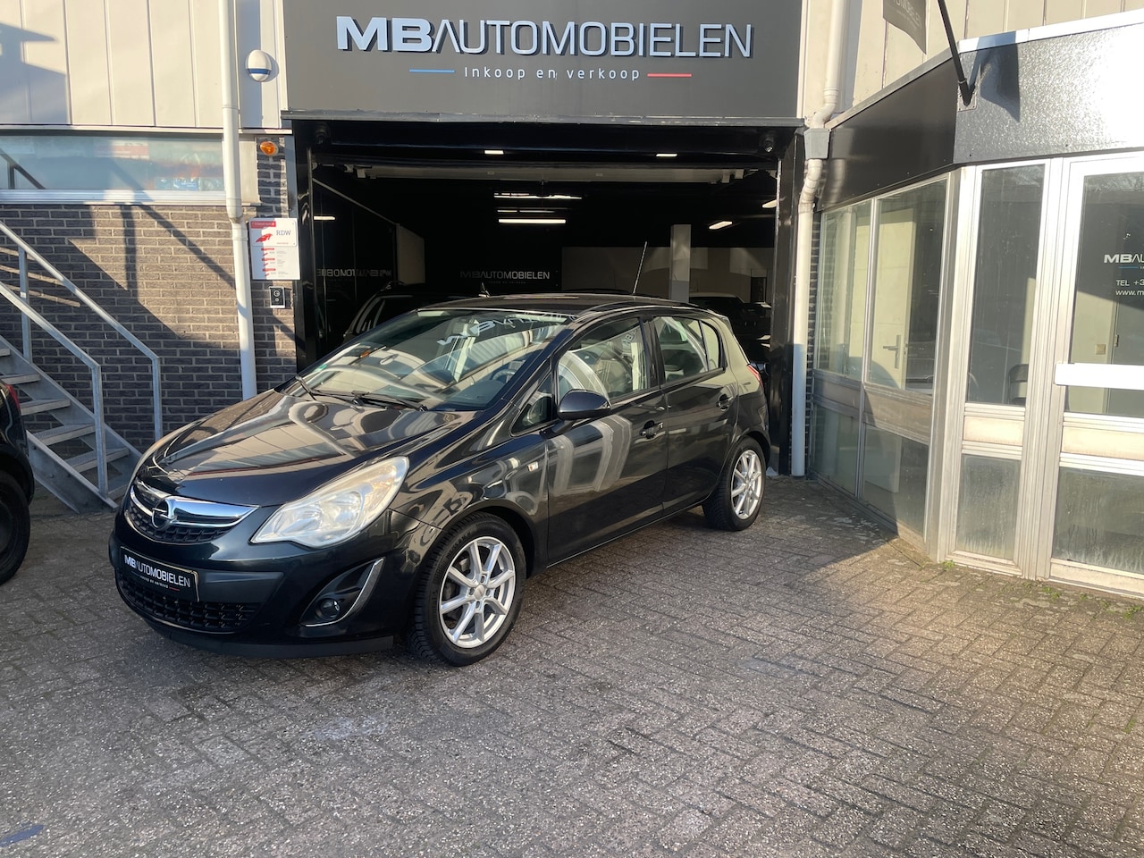 Opel Corsa - 1.2-16V Anniversary Edition-5 DRS/Airco/3e Eigenaar/Nap/APK! - AutoWereld.nl