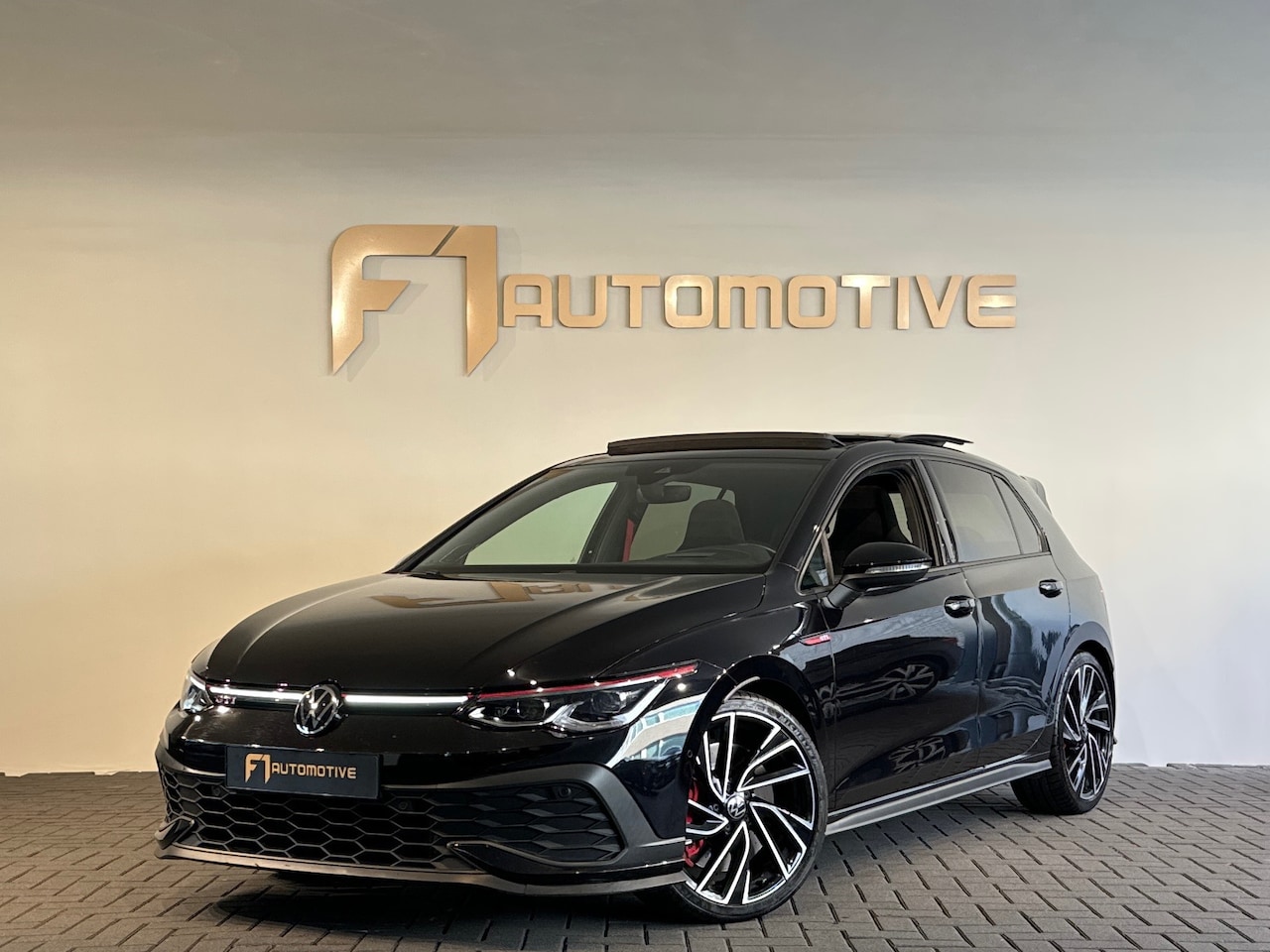 Volkswagen Golf - 2.0 TSI GTI Clubsport Pano|H/K|HuD|Keyles|IQ - AutoWereld.nl