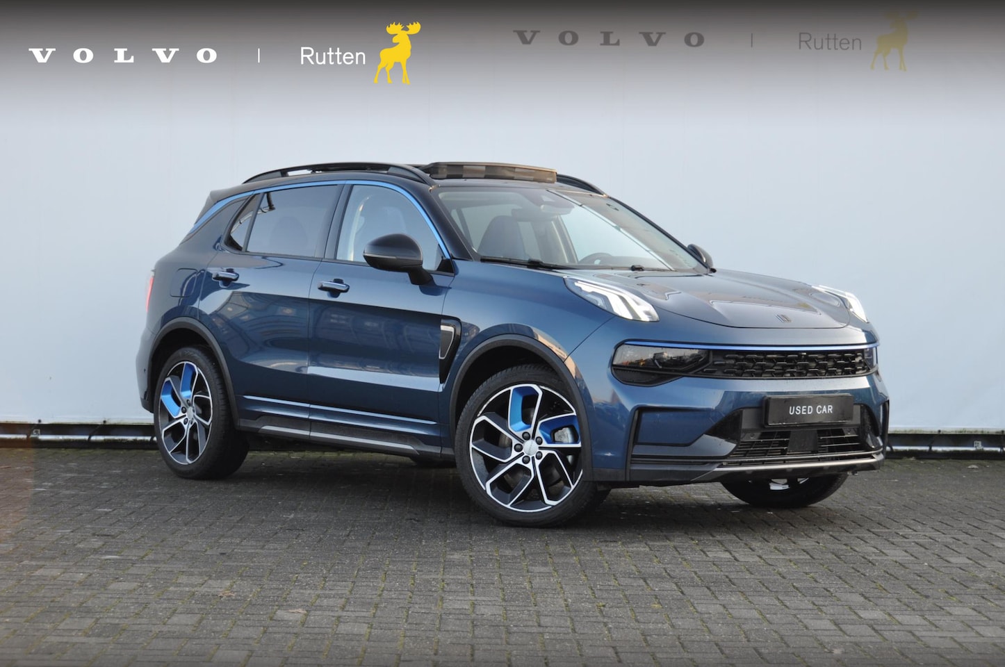 Lynk & Co 01 - 262PK Automaat / Rolhoes / zwarte dakhemel / 360 Camera / Adaptieve cruise control / Elekt - AutoWereld.nl