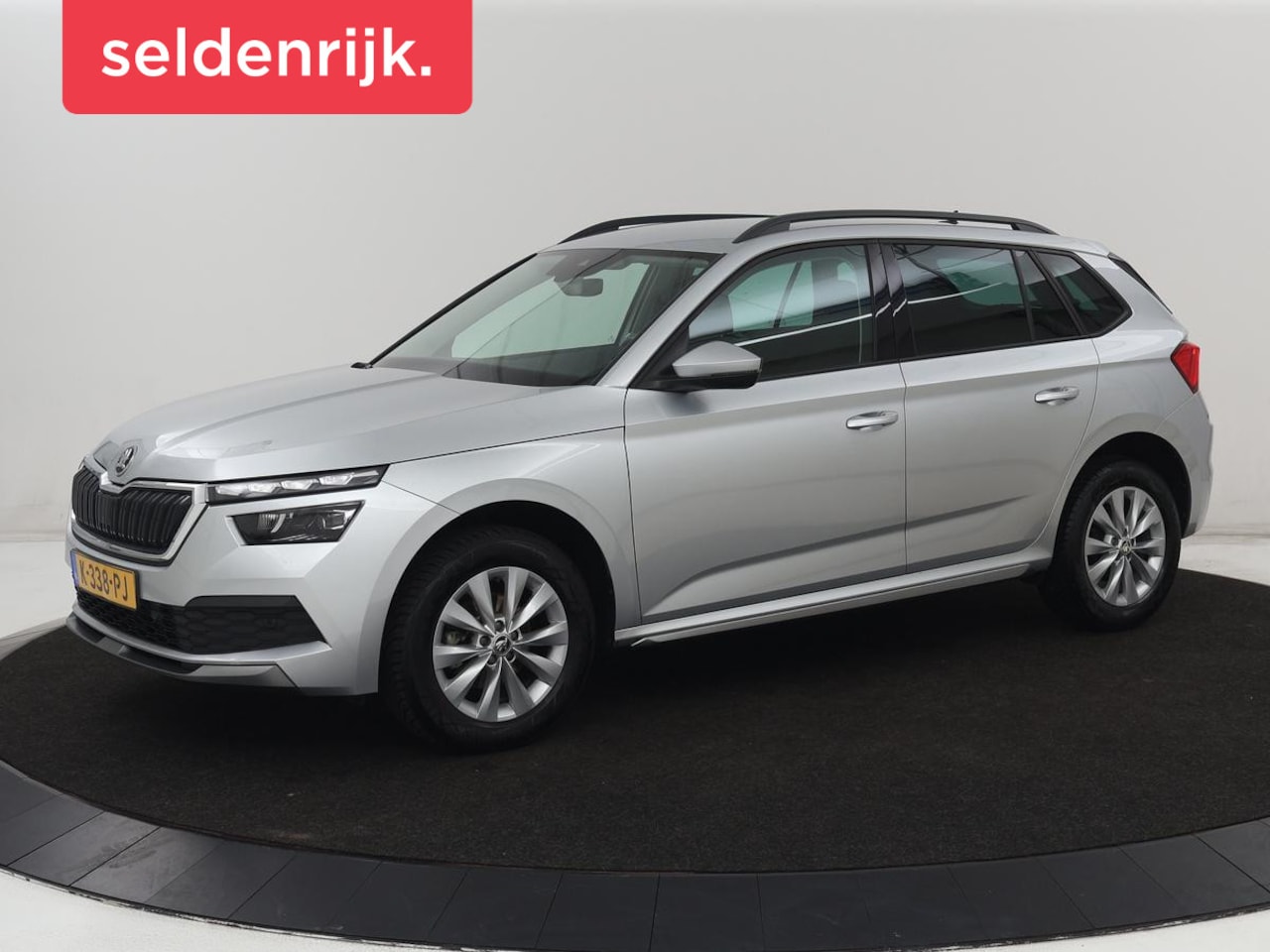 Skoda Kamiq - 1.0 TSI Business Edition | Stoelverwarming | Carplay | Navigatie | Keyless | Virtual Cockp - AutoWereld.nl