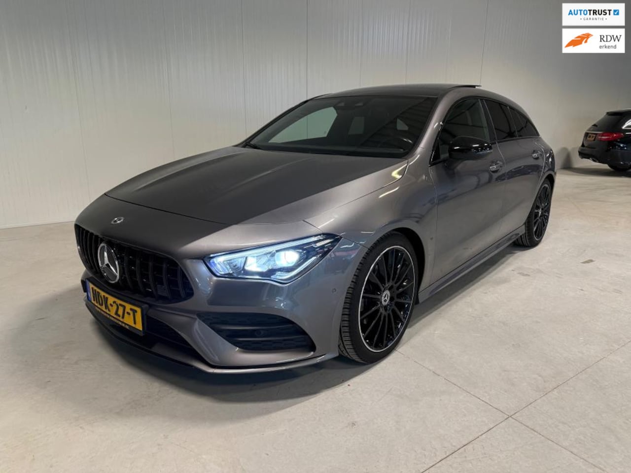 Mercedes-Benz CLA-klasse Shooting Brake - 180 Premium Plus amg line pano - AutoWereld.nl