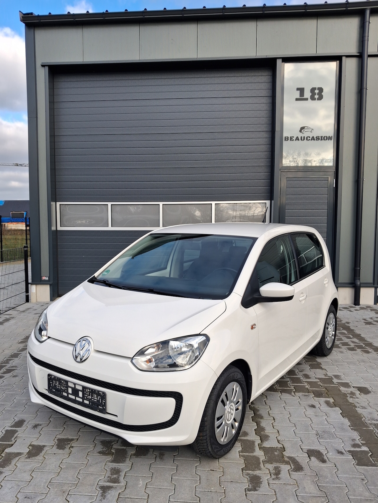 Volkswagen Up! - 1.0 move up! Volledige Onderhoudshistorie - AutoWereld.nl