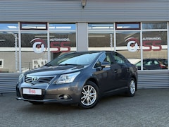 Toyota Avensis - 1.8 VVTi Business AUTOMAAT LEER TREKHAAK AIRCO CRUISE