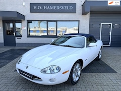 Jaguar XK8 - 4.0 V8 Convertible