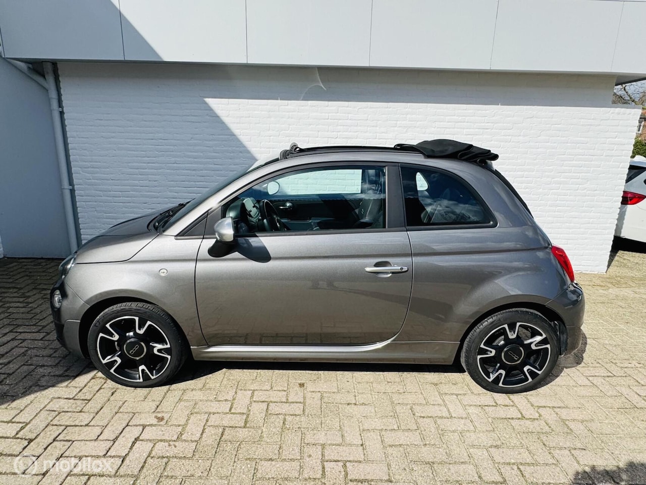 Fiat 500 - 1.0 Hybrid Rockstar Sport Cabrio NAP Clima Cruise - AutoWereld.nl