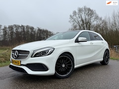 Mercedes-Benz A-klasse - 180 AMG-Line / Panoramadak / H-Leder / Stoelverwarming / 18" Velgen / Clima / 6 Versnellin