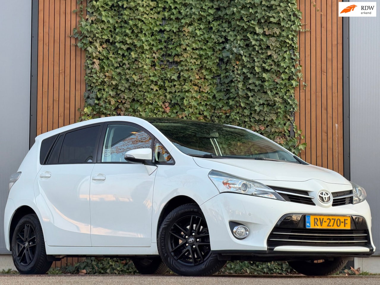 Toyota Verso - 1.8 VVT-i Aspiration 7p.|AUTOMAAT|STOEL VERWRM.|CAMERA - AutoWereld.nl