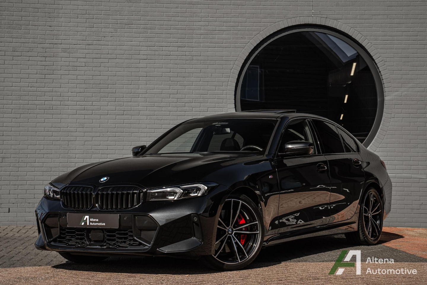 BMW 3-serie - 330i M Sport 330i M-sport, BTW, schuifdak, harman kardon, 360 camera - AutoWereld.nl