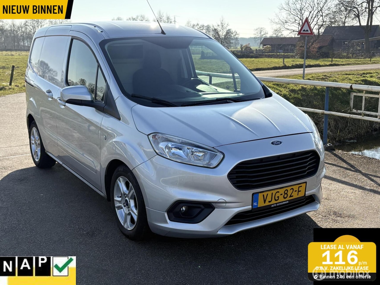Ford Transit Courier - 1.5 TDCI Limited Veel Opties Apk Nieuw - AutoWereld.nl