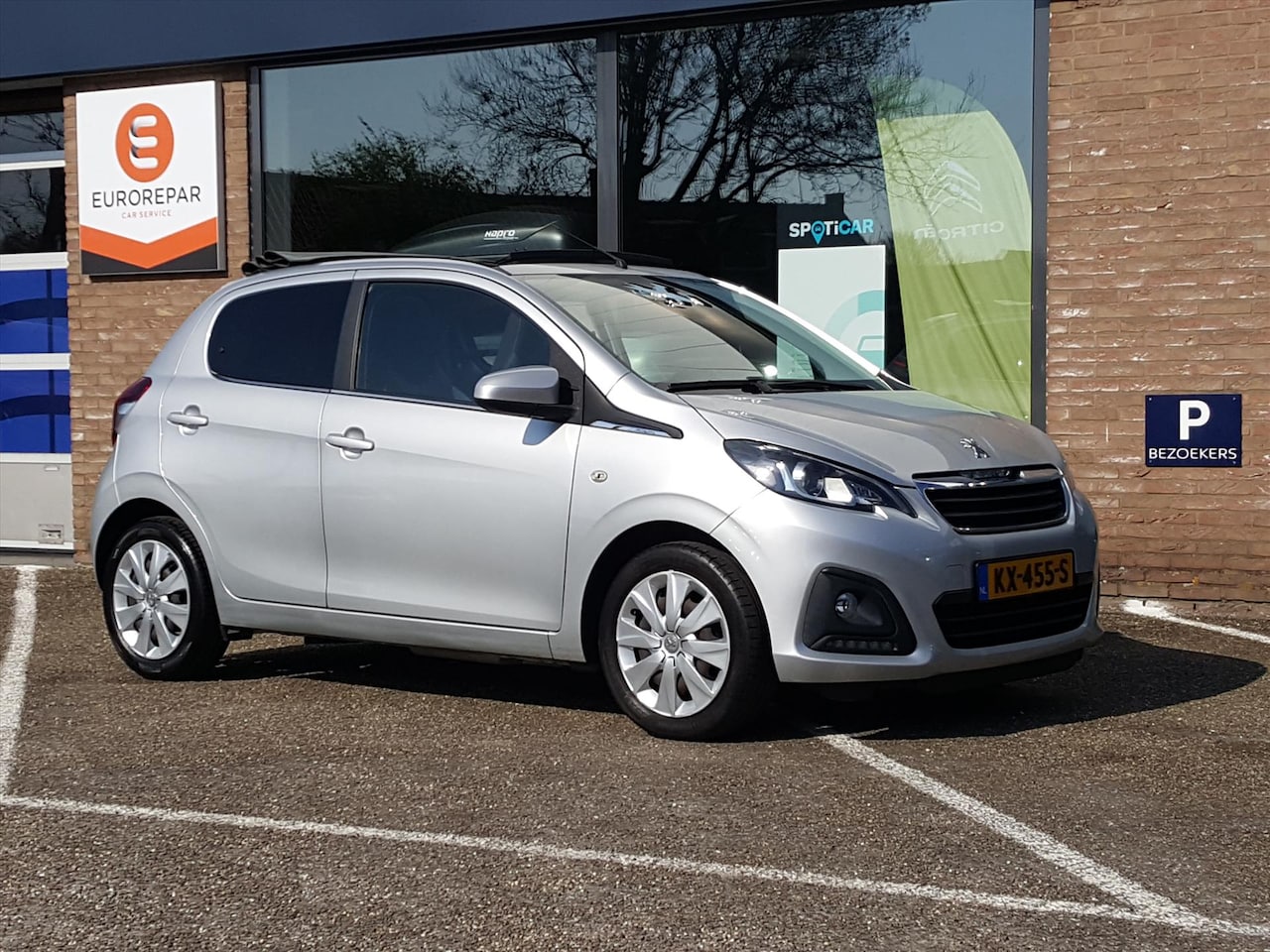 Peugeot 108 - 1.0 e-VTi 68pk 5D TOP! Active | Bluetooth bellen en muziek streaming | Radio | Vouwdak | E - AutoWereld.nl