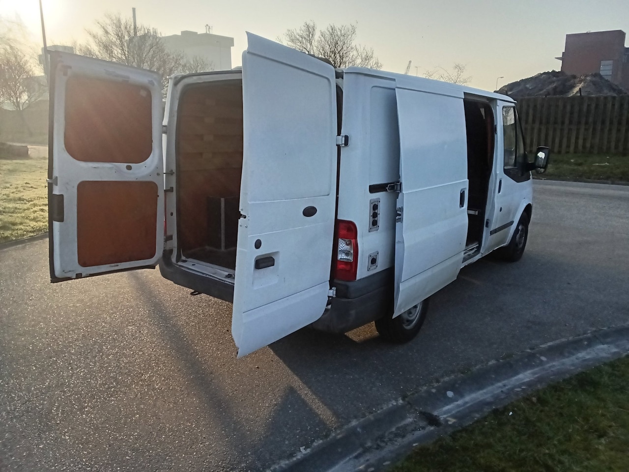 Ford Transit - 260S 2.2 TDCI SHD EXPORT PRIJS 132000km NAP