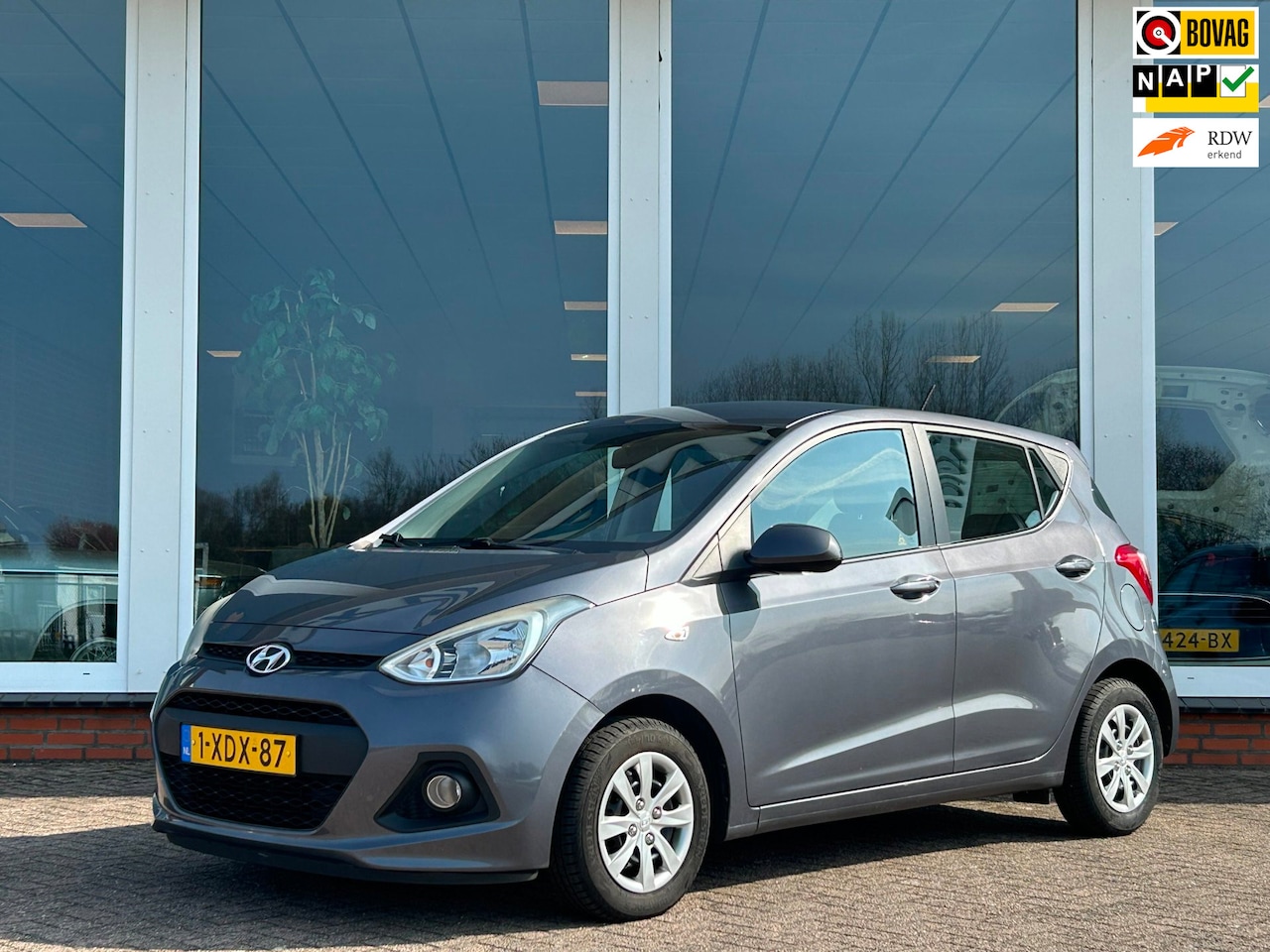 Hyundai i10 - 1.0i Go! - Origineel NL - NAP - Airco - Navigatie - Nette staat - AutoWereld.nl