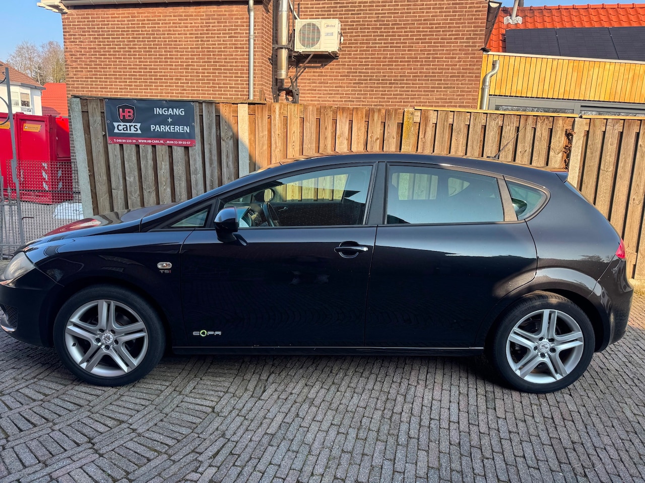 SEAT Leon - 1.2 TSI Ecomotive Businessline COPA 1.2 TSI Ecomotive Businessline COPA - AutoWereld.nl