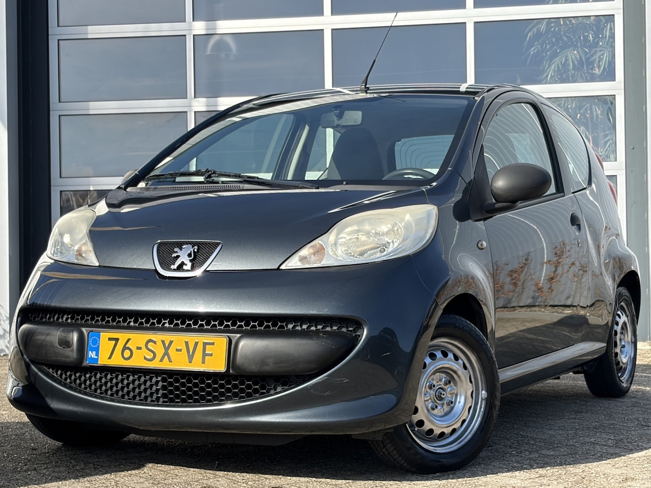 Peugeot 107 - 1.0-12V XR 68pk | Apk tot 02-10-2026! | Nieuwe motor met 160.000km | Audioinstallatie met - AutoWereld.nl