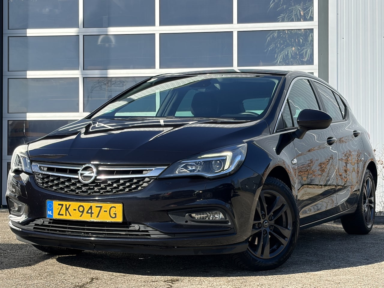 Opel Astra - 1.0 Turbo 120 Jaar Edition 105pk | Apple Carplay/Android Auto | Cruise control | Dab | Ele - AutoWereld.nl