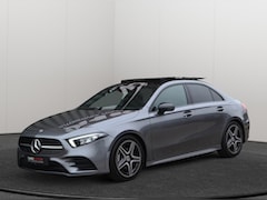 Mercedes-Benz A-klasse - 200 Bns Sol. AMG Pano/Camera/LED/Navi
