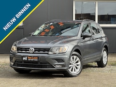 Volkswagen Tiguan - 1.5TSI 150PK Comfline Bns/Camera/Trekhaak/Dode hoek/Adapt cruise
