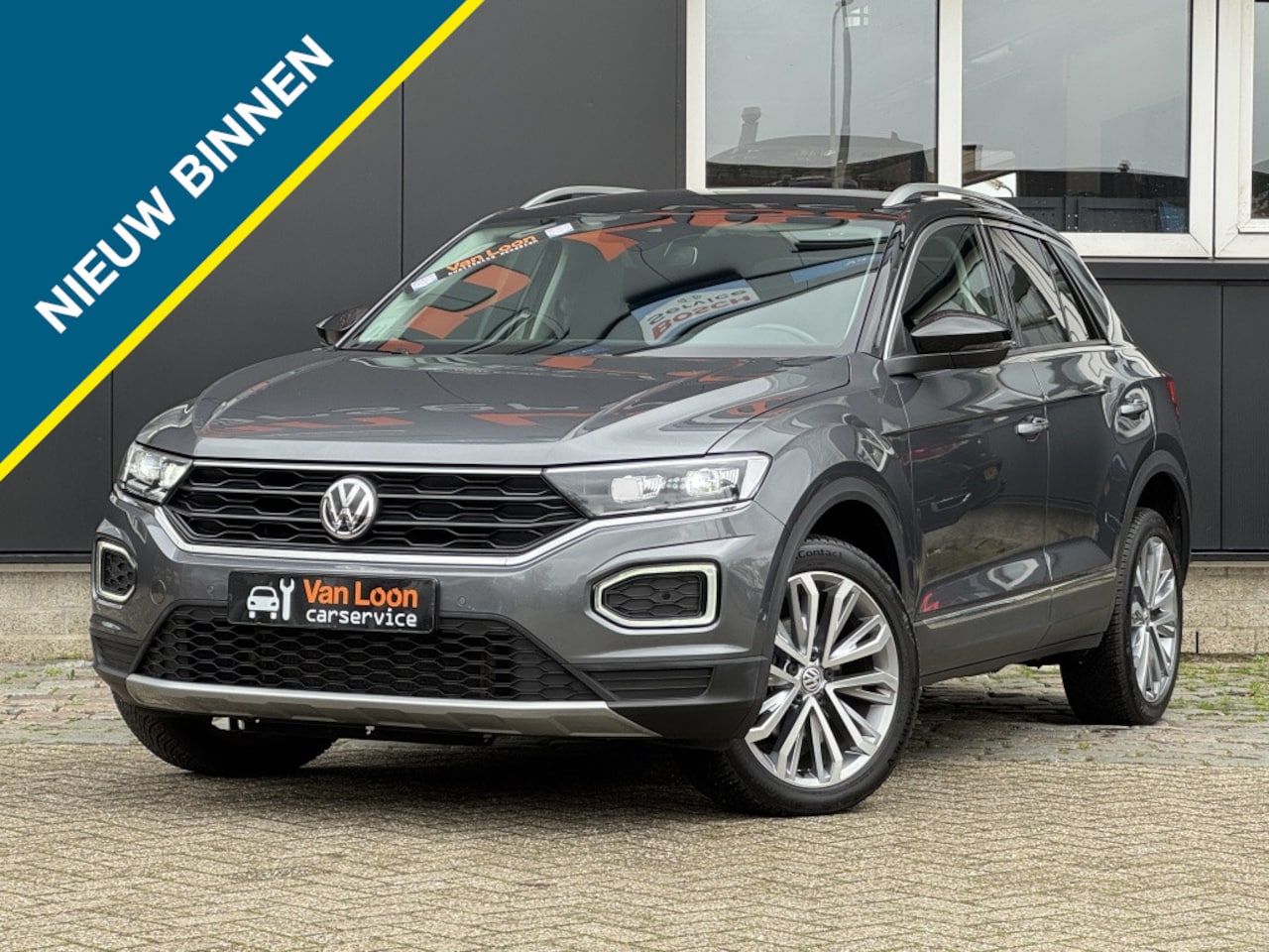 Volkswagen T-Roc - 1.5TSI IQ.DRIVE Sport/Trekhaak/Blind spot/Adap cruise/Stoelverwa - AutoWereld.nl