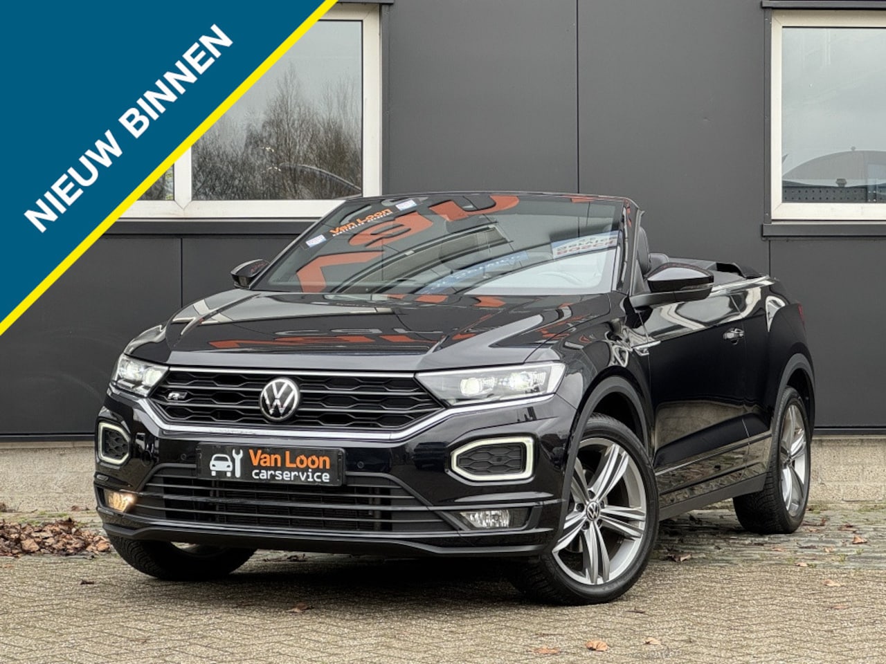 Volkswagen T-Roc Cabrio - 1.5TSI 150PK R-Line/afn trekh/Leder/Camera/Stoelverw/Adap cruise - AutoWereld.nl