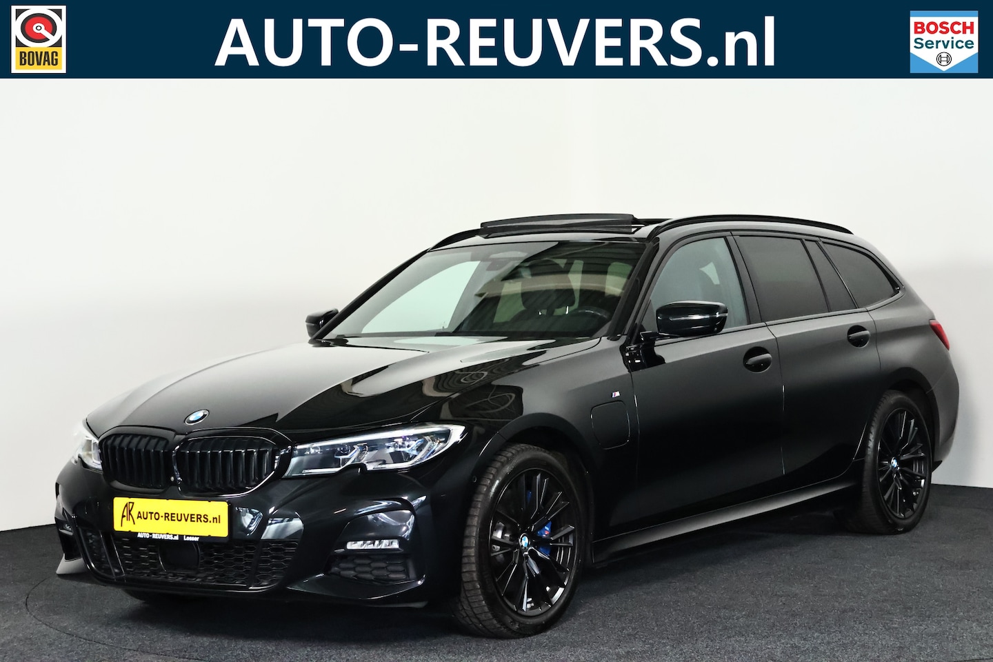 BMW 3-serie Touring - 330e M-Sport / Panorama / HarmanKardon / Co-Pilot / HUD - AutoWereld.nl