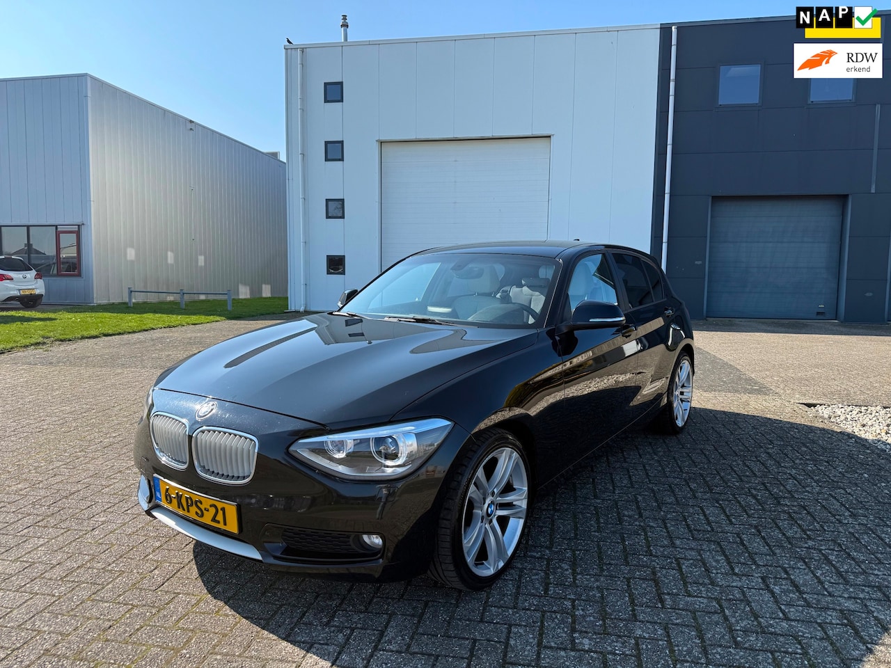 BMW 1-serie - 116i High Executive Automaat Stoelverwarming 2013 - AutoWereld.nl