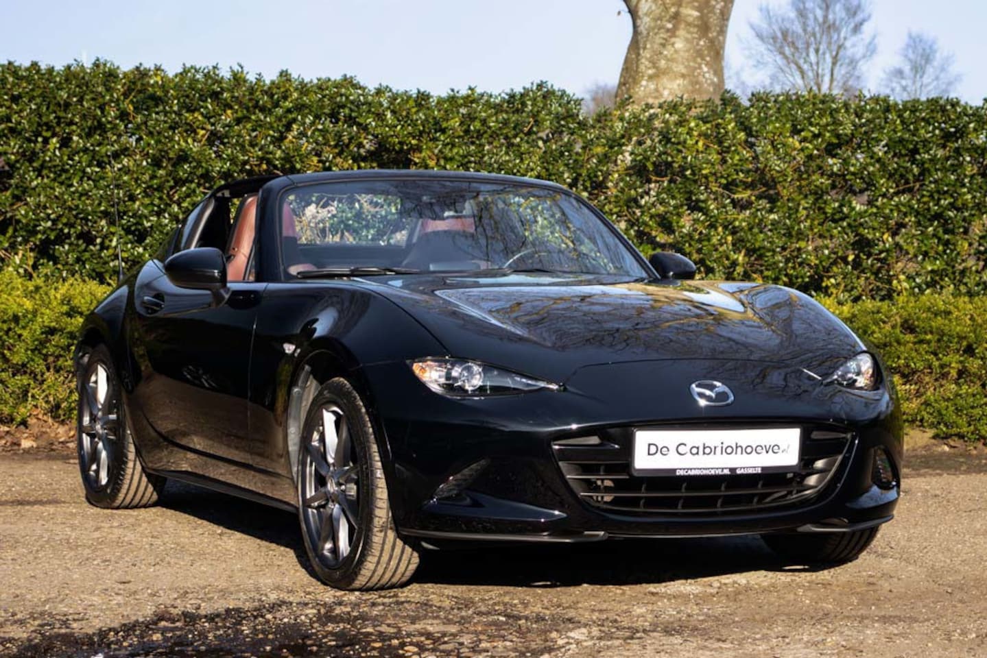 Mazda MX-5 RF - NDRF 2.0l SkyActiv-G 184 GT-M Jet Black Mica - AutoWereld.nl