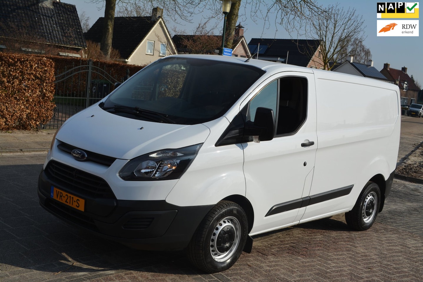 Ford Transit Custom - 270 2.2 TDCI L1H1 Economy Edition 270 2.2 TDCI L1H1 Economy Edition - AutoWereld.nl
