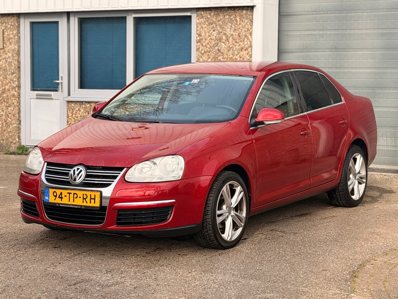 Volkswagen Jetta - 1.9 TDI Comfortline Business 1.9 TDI Comfortline Business - AutoWereld.nl