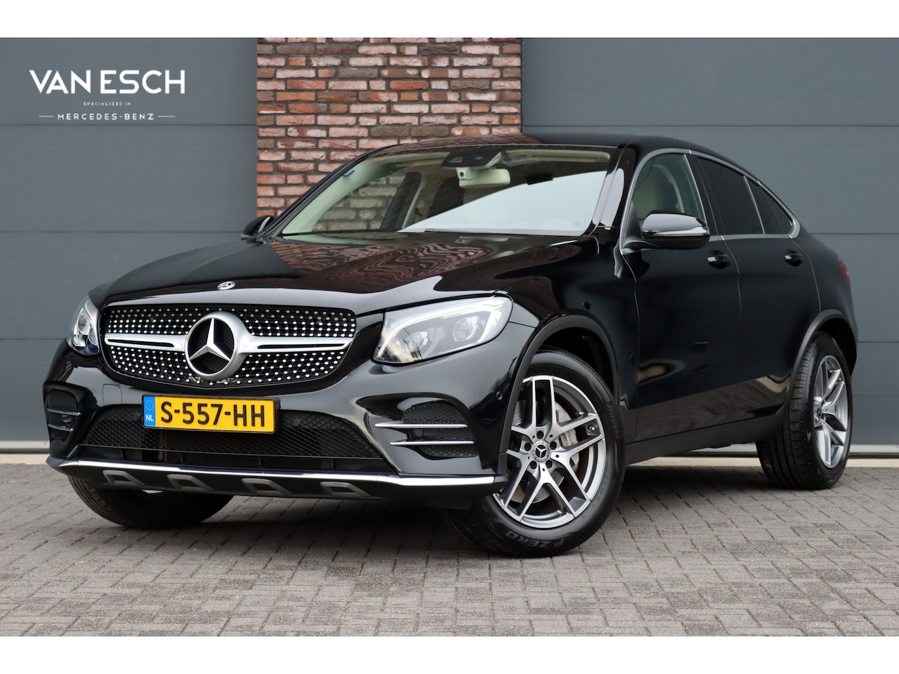 Mercedes-Benz GLC-klasse Coupé - 300 4MATIC AMG Line | Dodehoekassistent | Camera | Multibeam LED | Stoelverwarming | Spoor - AutoWereld.nl