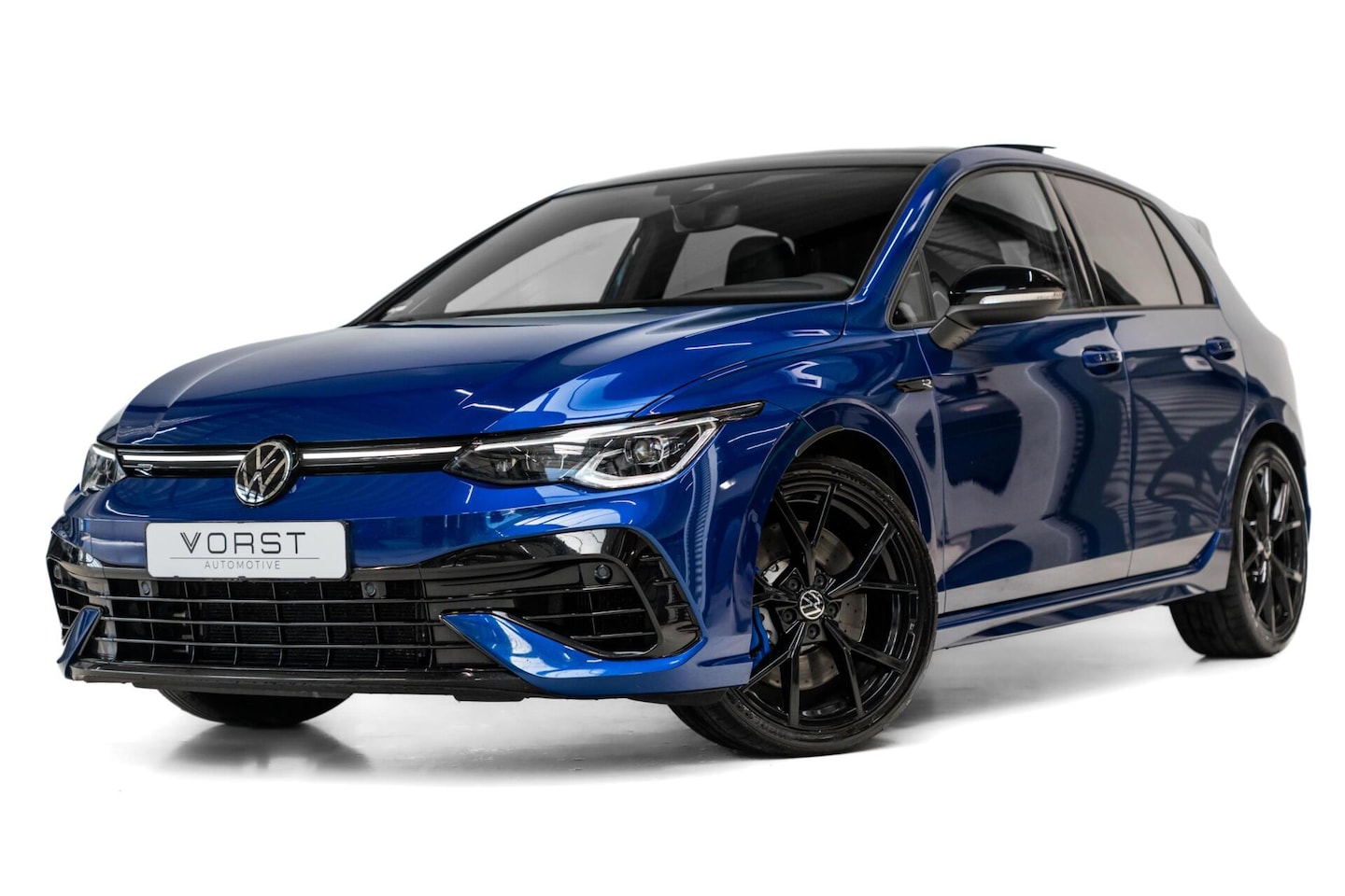 Volkswagen Golf - 2.0 TSI R 4Motion Performance Akrapovic HK - AutoWereld.nl