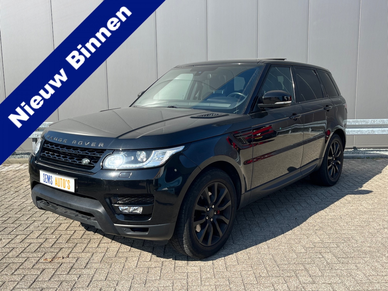Land Rover Range Rover Sport - 3.0 TDV6 HSE Dynamic Panorama dak / Trekhaak / Leder - AutoWereld.nl