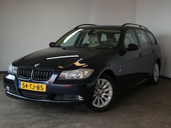 BMW 3-serie Touring - 320i High Executive NWE APK
