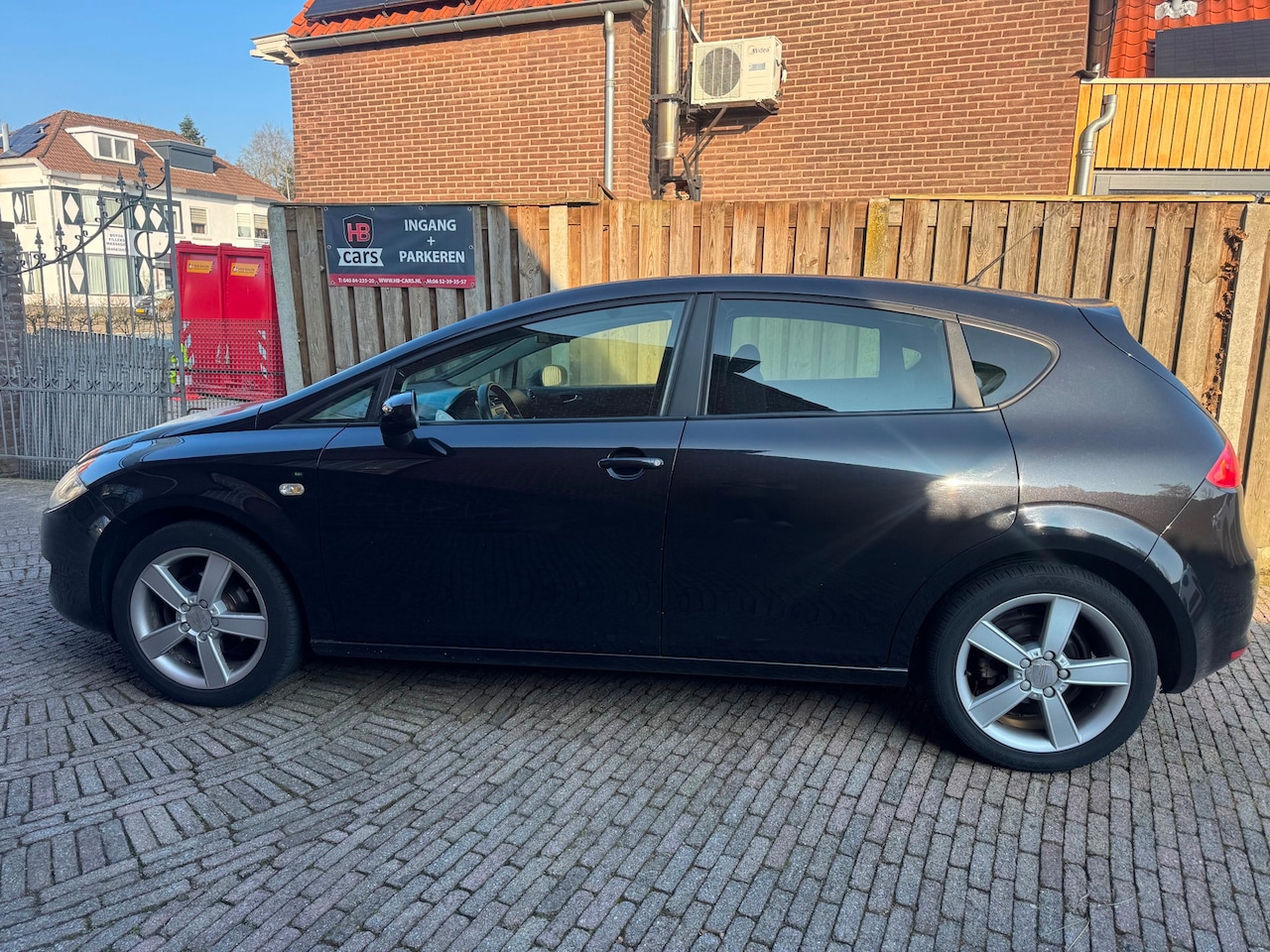 SEAT Leon - 1.6 Sportstyle 1.6 Sportstyle - AutoWereld.nl