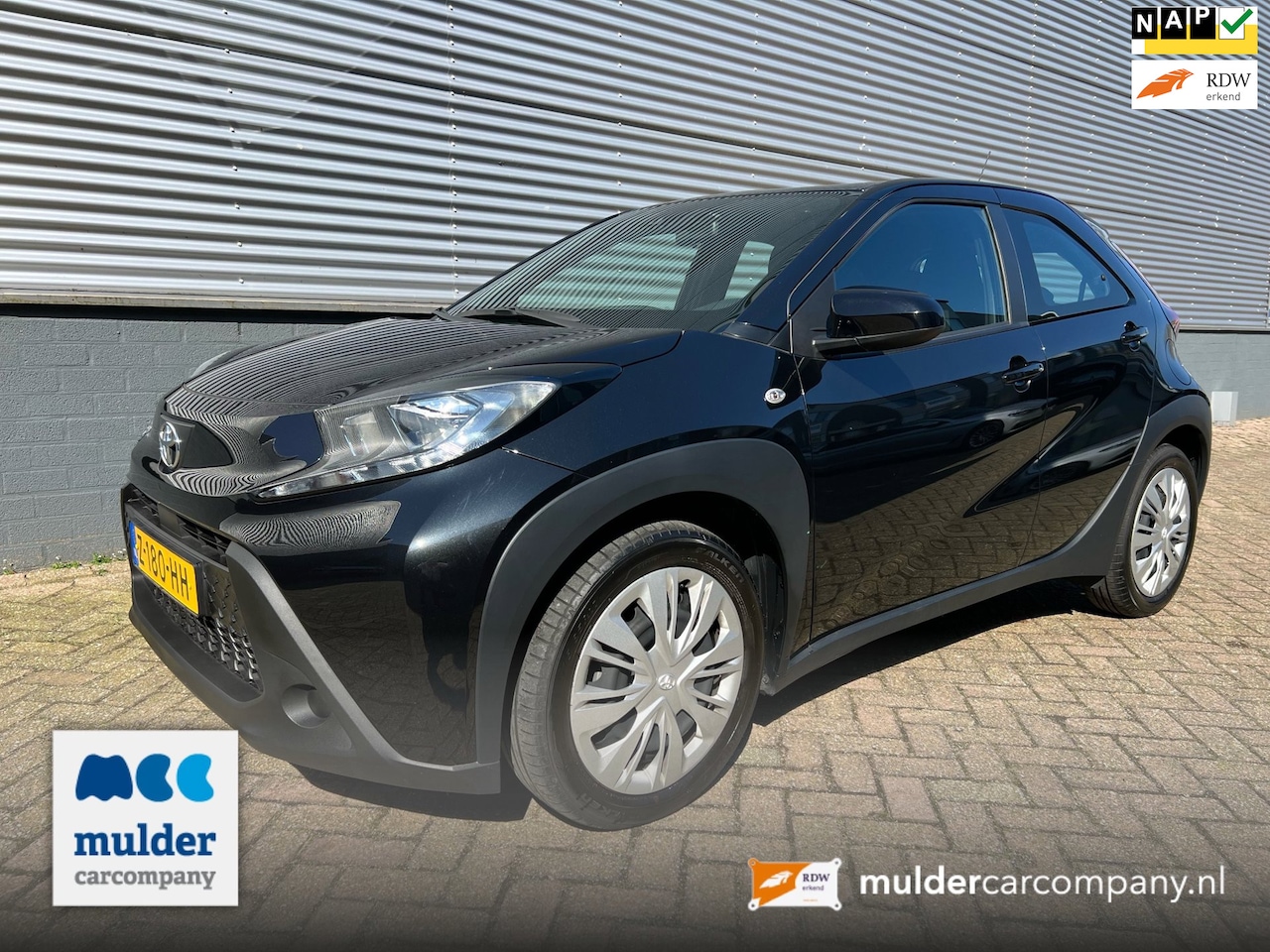 Toyota Aygo X - 1.0 VVT-i MT Play / Camera / Car play / BTW auto / NAP / MCC / Gouda - AutoWereld.nl