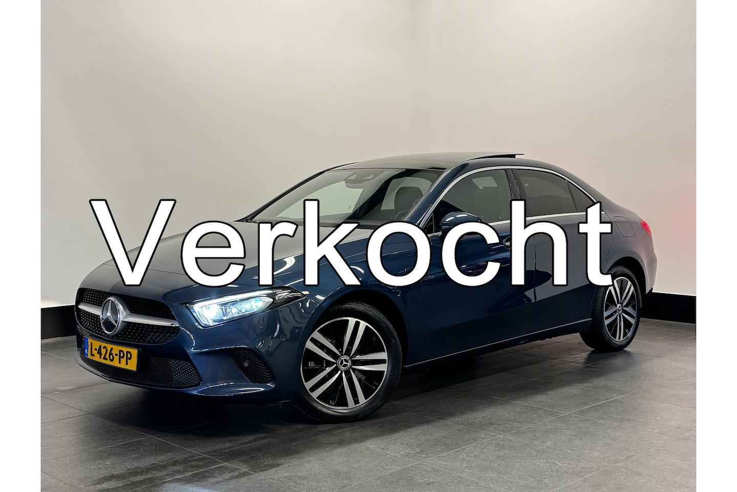 Mercedes-Benz A-klasse - 250 e Business Solution Luxury Limited | Pano | Burmester | Sfeer | Memory | Camera | €19. - AutoWereld.nl