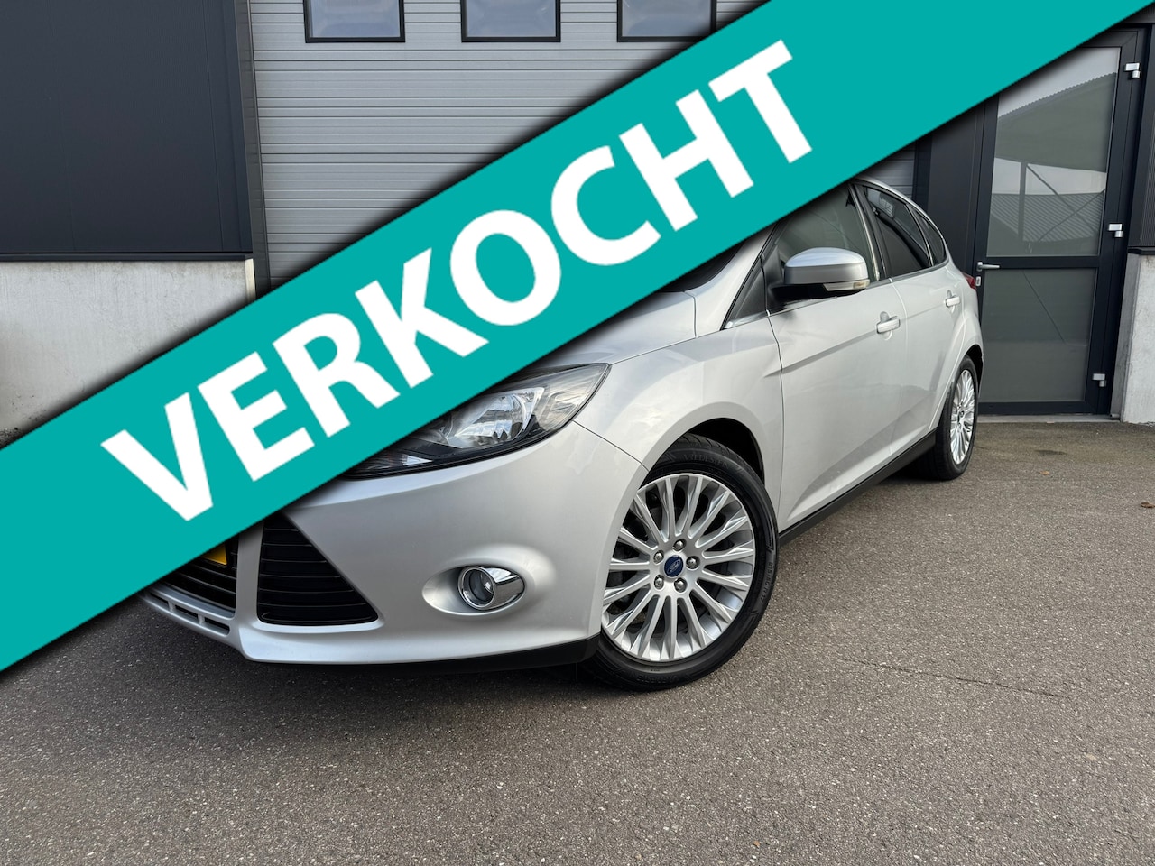 Ford Focus - 1.0 EcoBoost Titanium / Cruise / Parkeersensoren - AutoWereld.nl